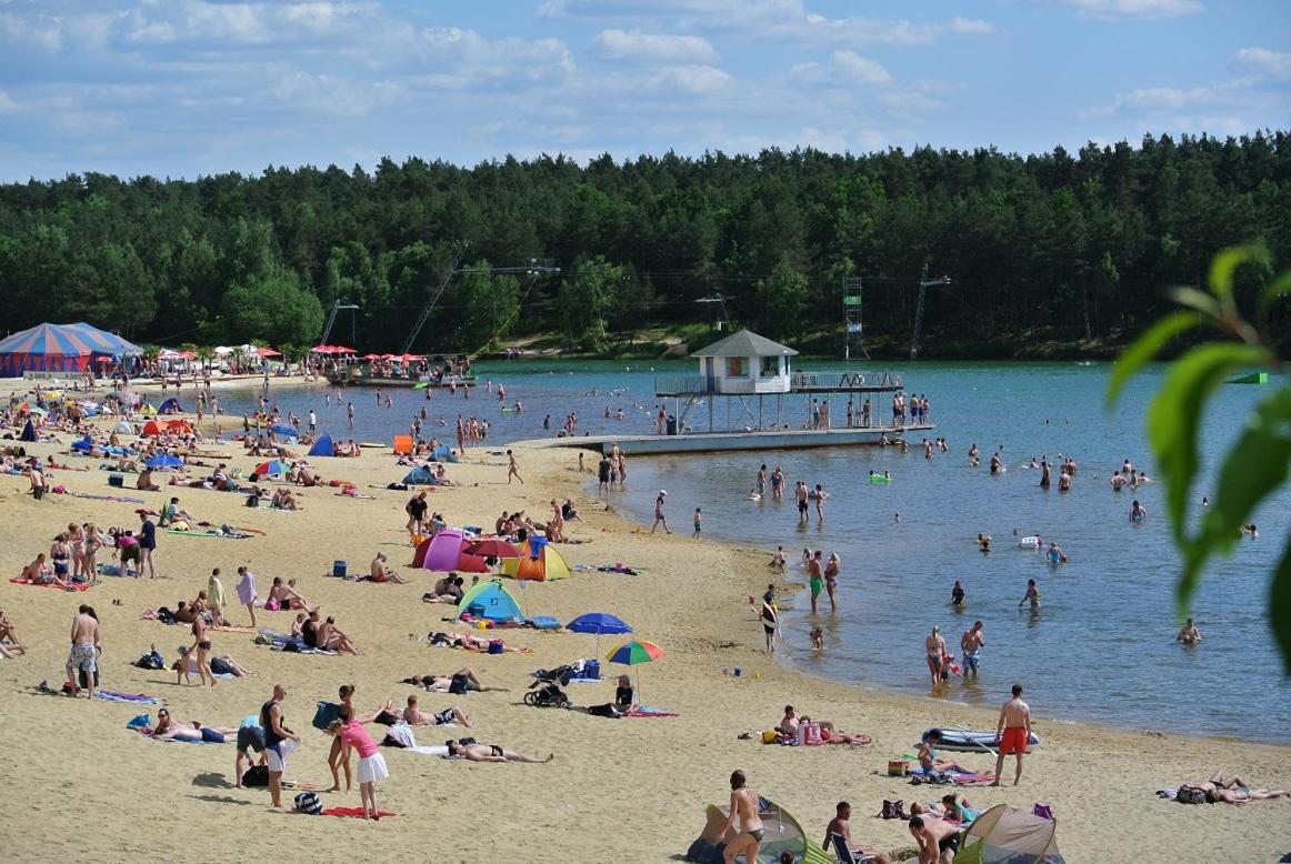 Bernsteinsee Ferienwohnungen Und Apartments Sassenburg Esterno foto